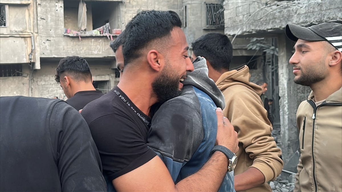 غارتان إسرائيليتان تقتلان العشرات في غزة