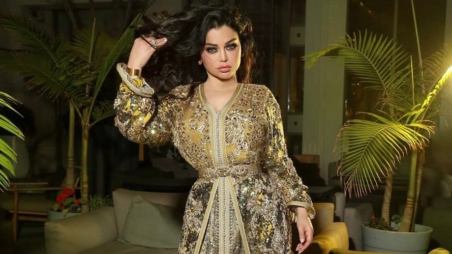 بآية قرآنية.. هيفاء تعلق على قرار المنع من التمثيل والغناء