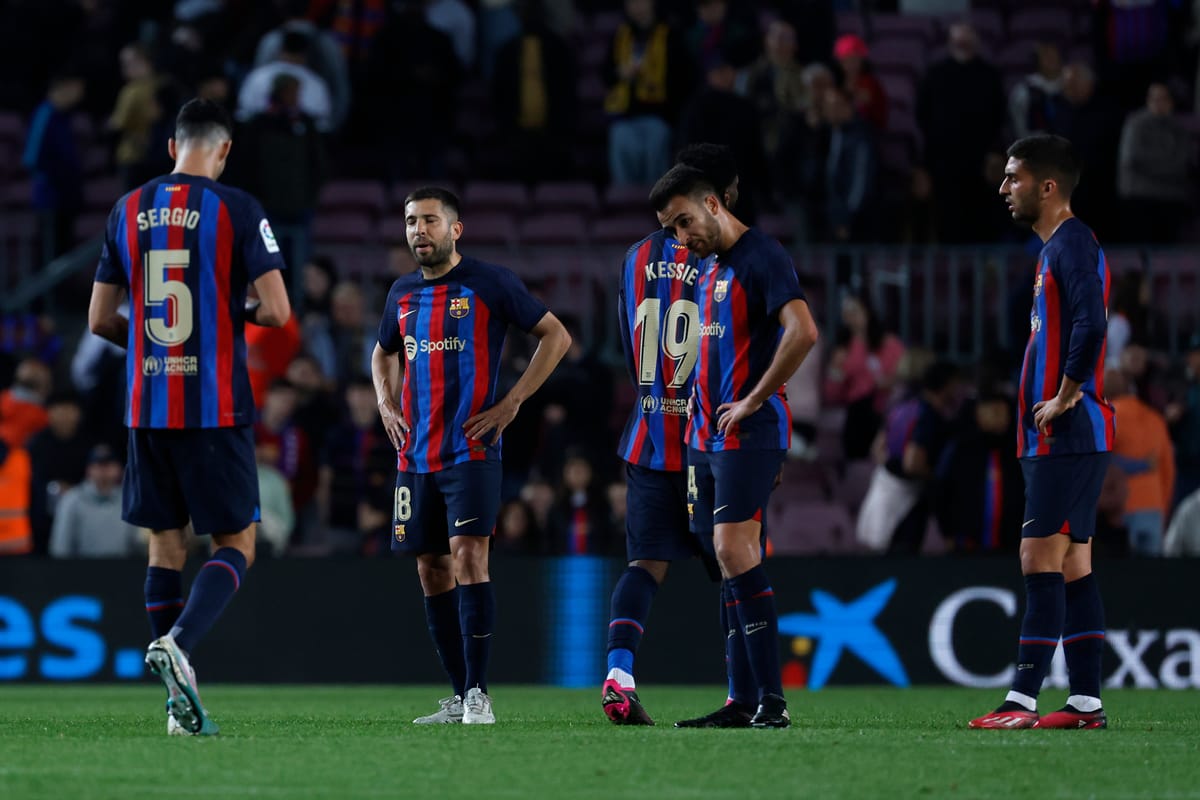 منع لاعبي برشلونة وجيرونا من الاستحمام