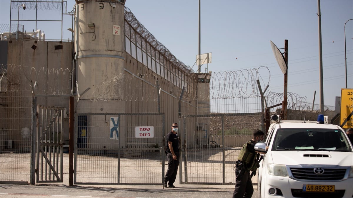 وفاة معتقل فلسطيني في سجن إسرائيلي