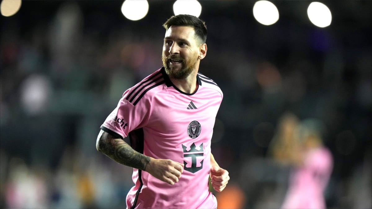 ميسي يختار "أفضل 10 زملاء" في برشلونة