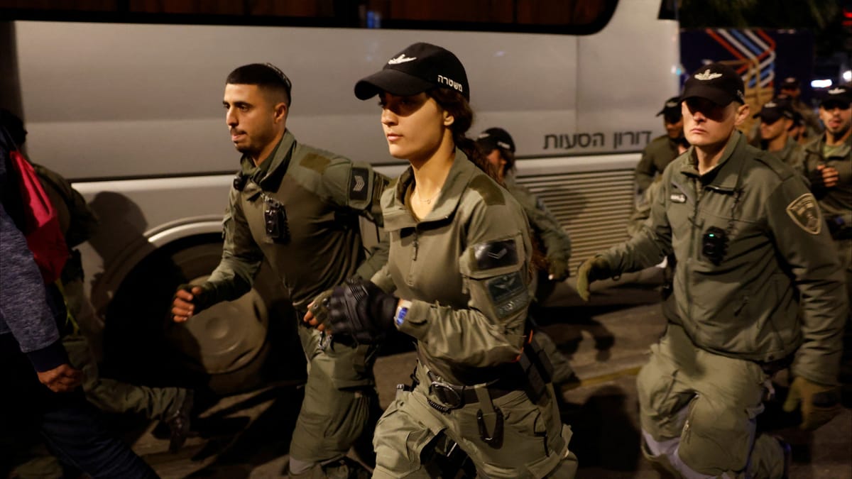 إسرائيل تنشر فيديو اعتقال قيادي بحماس