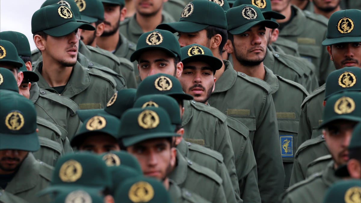 إيران تفكك خلية تجسس "على علاقة بإسرائيل"