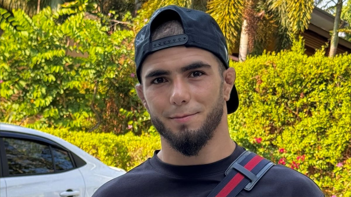 بطل "UFC" يناشد سوناك وقف "الإبادة في غزة"