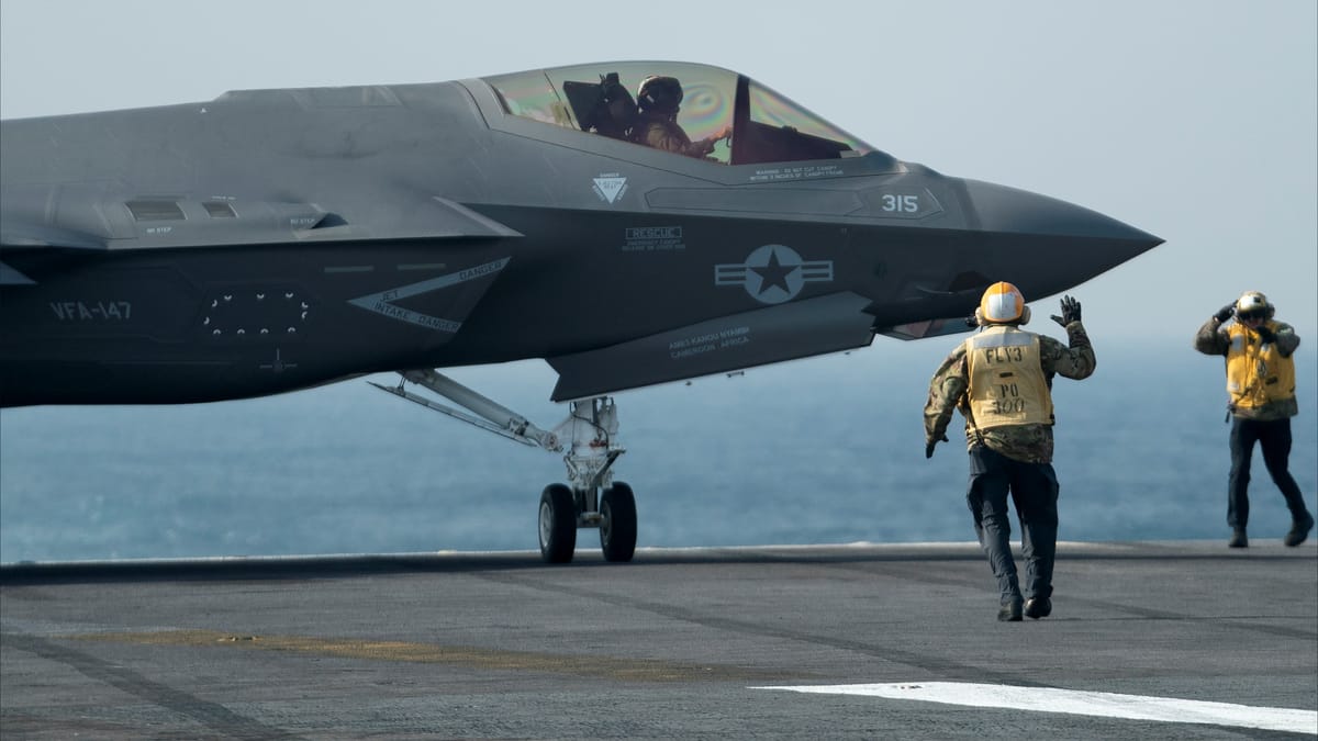 قائدها قفز بالمظلة.. تحطم مقاتلة F-35 في ألاسكا