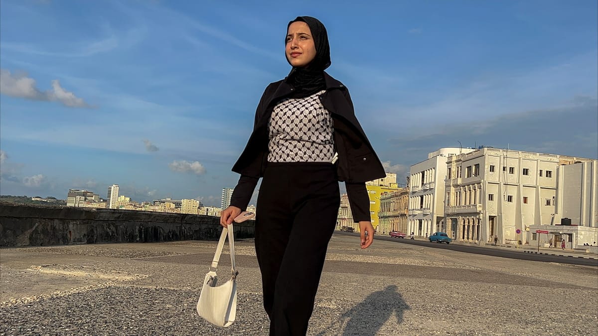 "حرب بعيدة".. طلاب غزة المغتربون يعيشون بهاجس "هل قُتلوا؟"