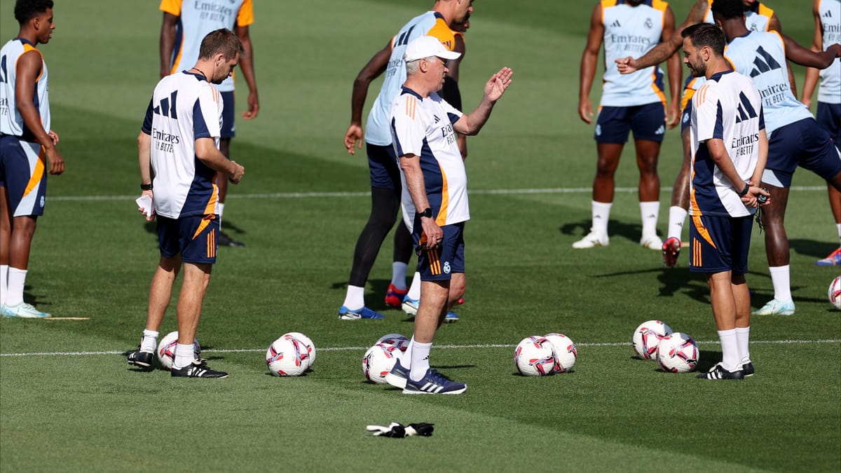 مدرب ريال مدريد يعد نجومه بـ"هدية استثنائية"