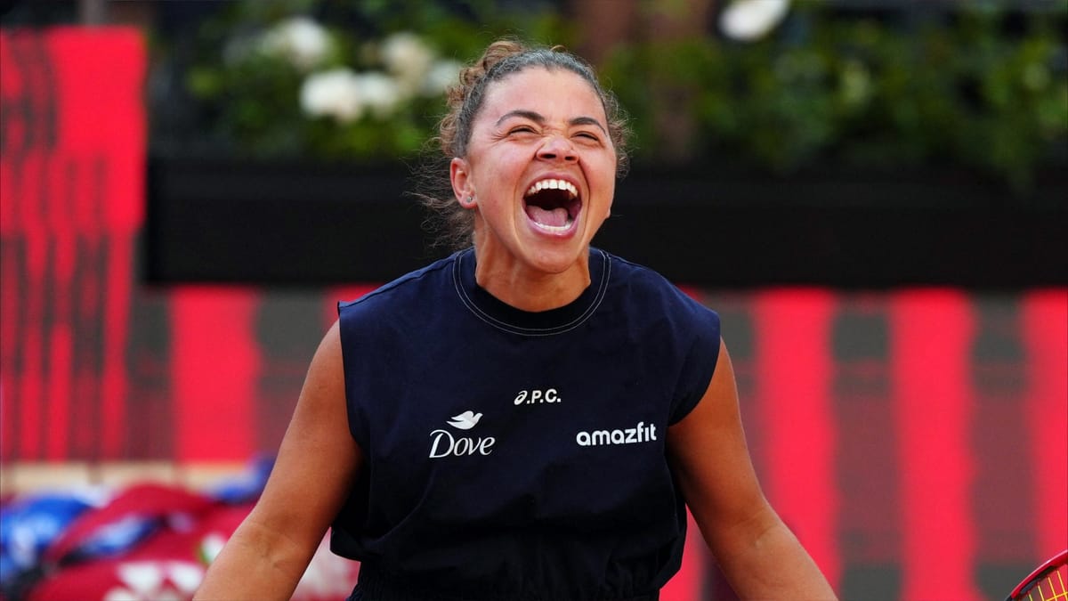 بطلة "روما" المزدوجة.. جاسمين تعيد الأساطير لملاعب التنس
