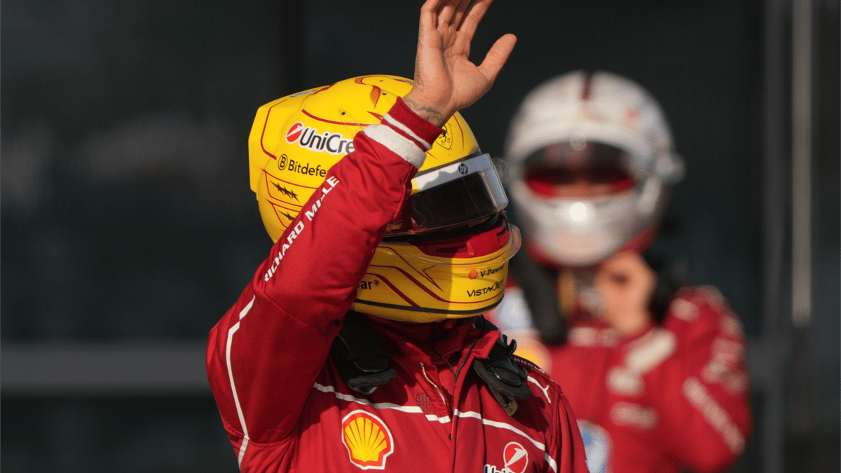 هاميلتون يهدئ الأجواء مع فيراري