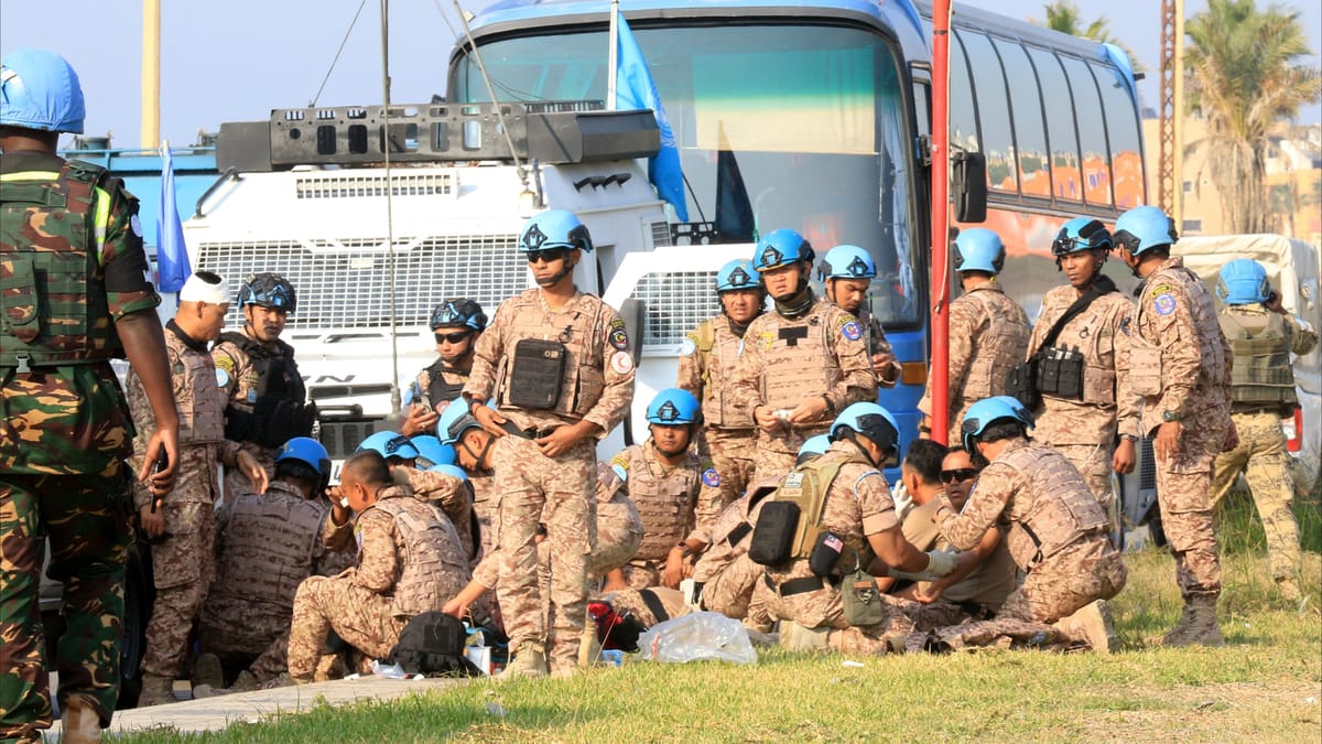غارة إسرائيلية تقتل 3 وتصيب عناصر الجيش اللبناني واليونيفيل