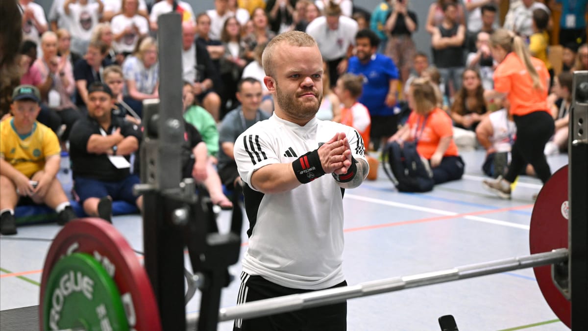 "قصر القامة" يحمي من الأمراض المزمنة