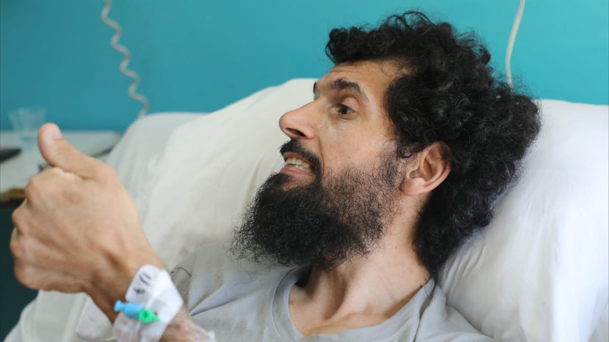 كيف عاد "معزّز" من الموت في "غوانتانامو الإسرائيلي"؟