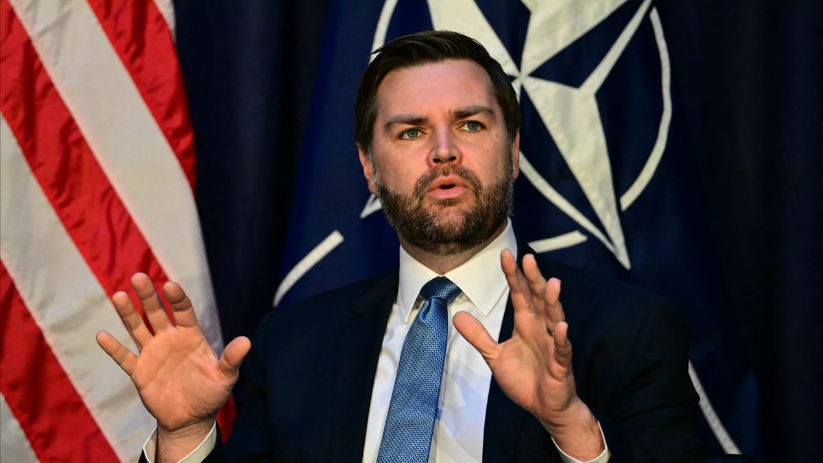 فانس "يعلم أوروبا الديمقراطية".. وترامب يضغطها داخليا