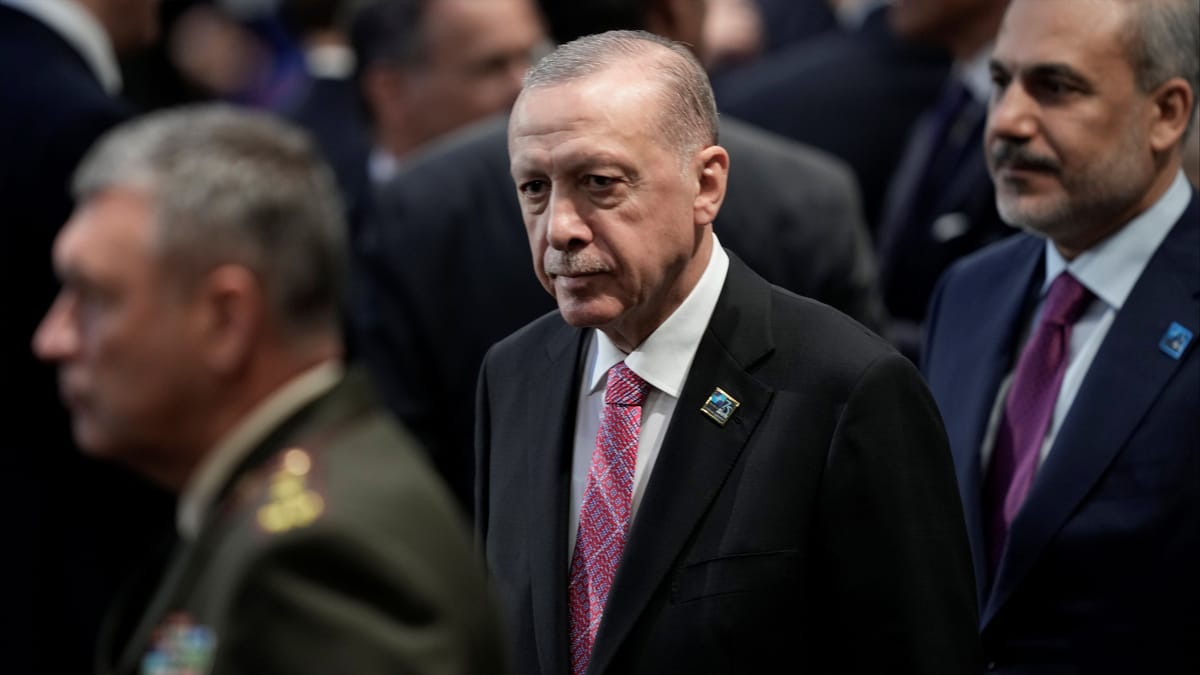 بين أردوغان ووزرائه.. لماذا تتباين المواقف التركية حول سوريا؟