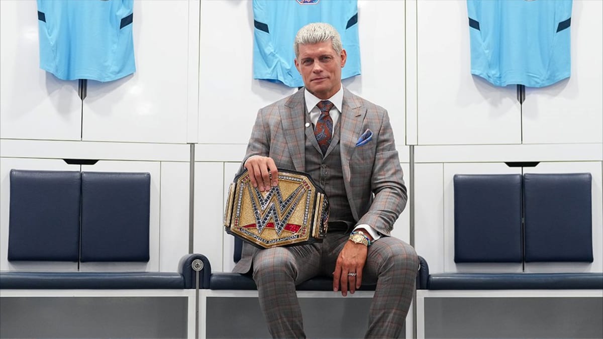 بطل WWE.. كودي رودز في ضيافة مانشستر سيتي