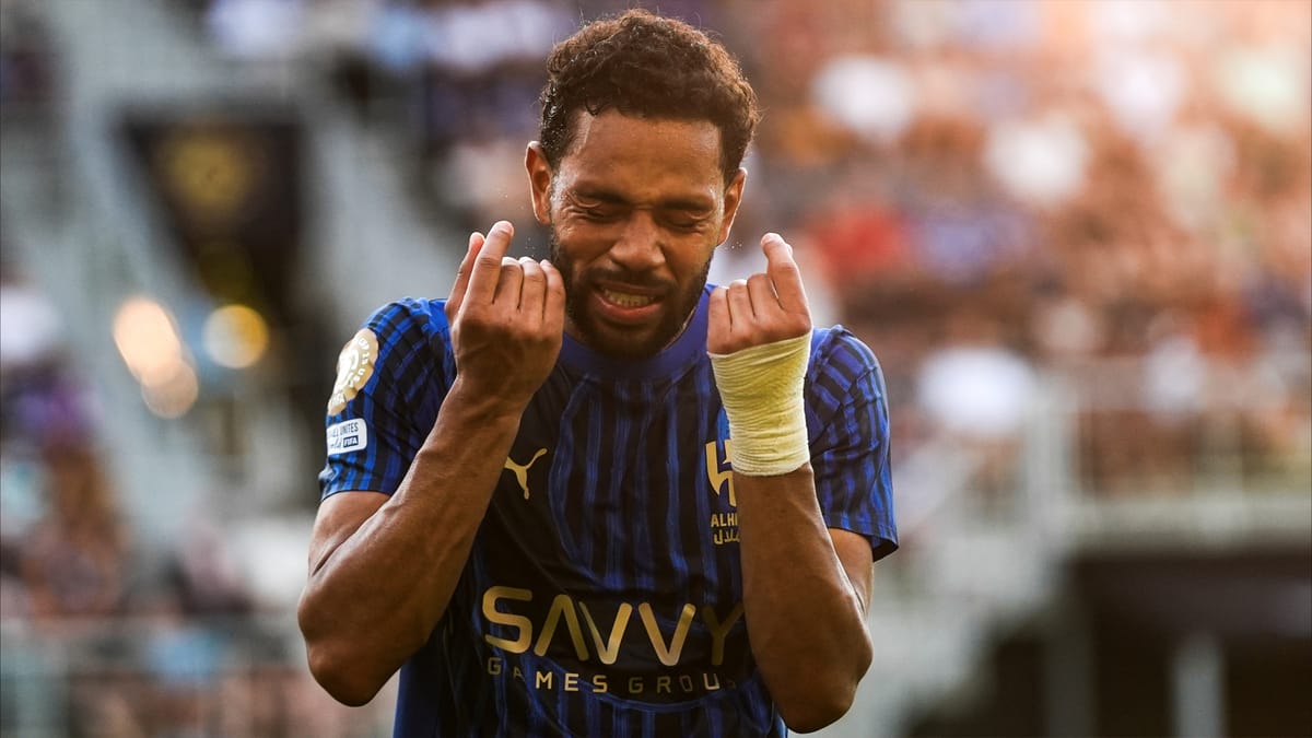 أزمة لودي مع الهلال السعودي.. إليك القصة الكاملة