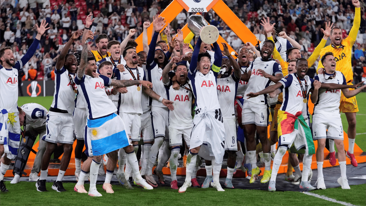 نهائي الدوري الأوروبي.. UEFA يعتذر بعد "الفضيحة"