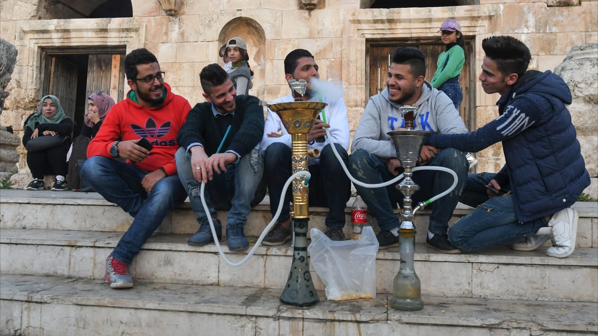 رفع سعر الدخان لمحاربة السرطان.. خطة أردنية يستغربها "فراس"