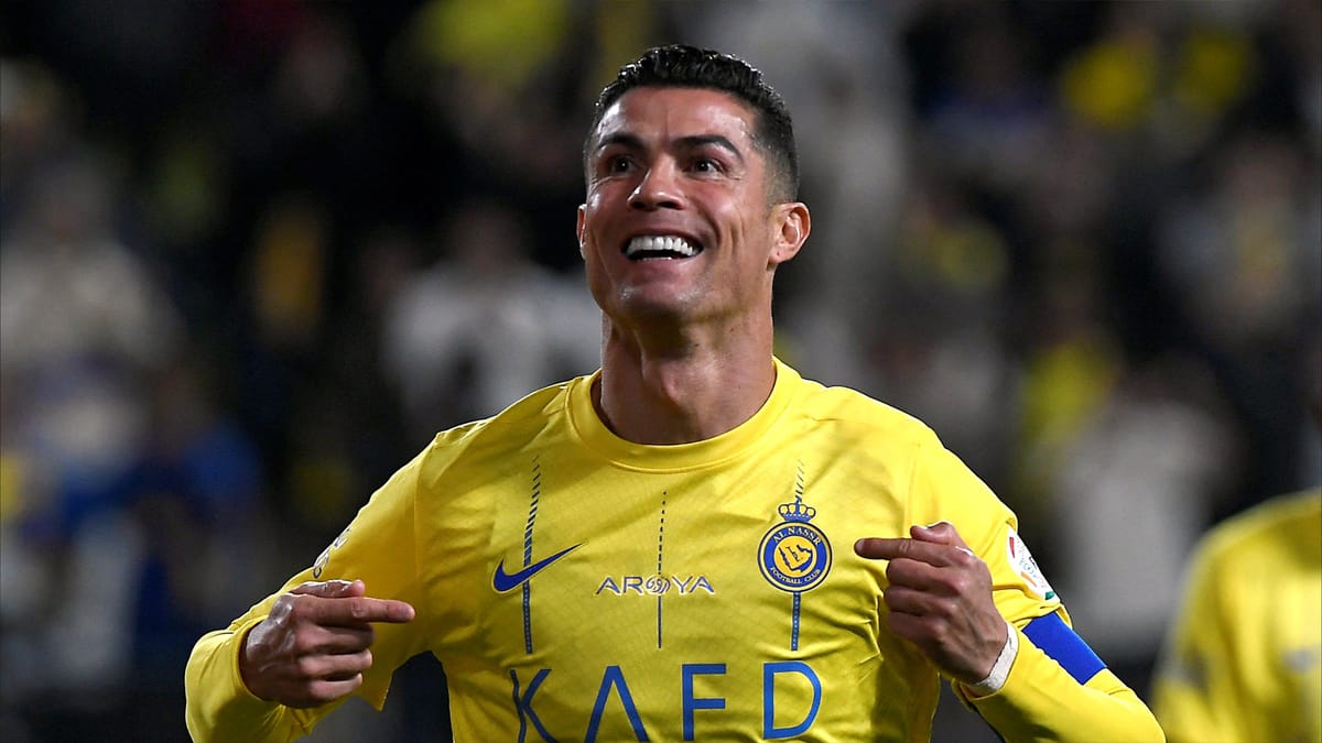 لاعب سعودي يتنبأ باعتناق رونالدو الإسلام