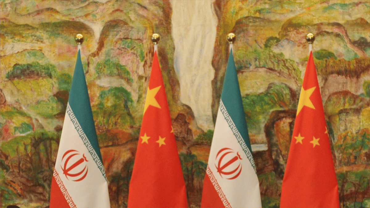 إيران تقصف برقائق الصين؟
