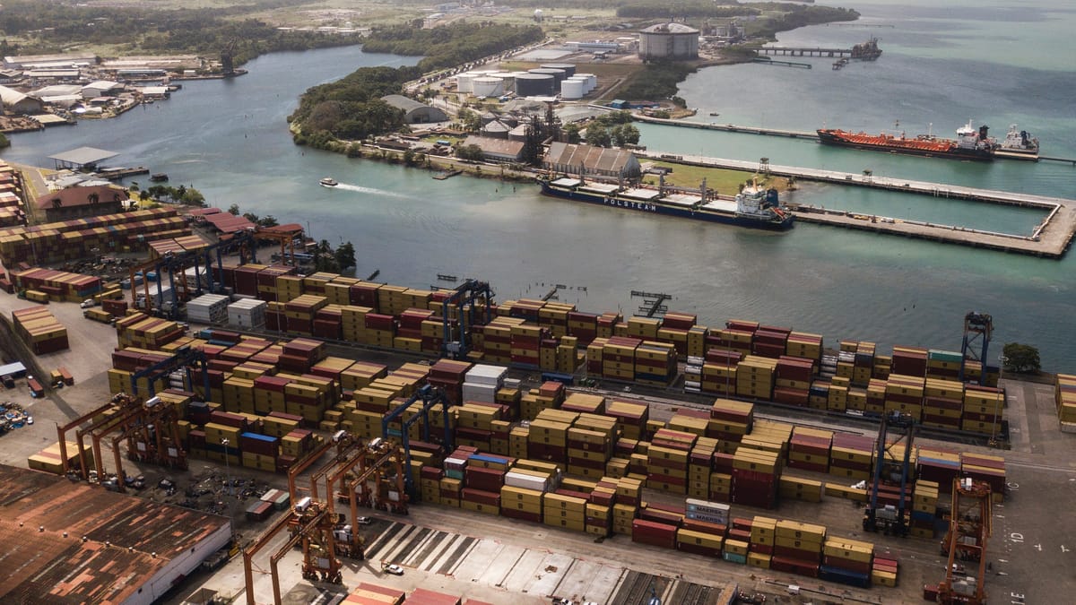 أميركا تعلن الانتصار في "موقعة بنما".. و"القناة" تنفي