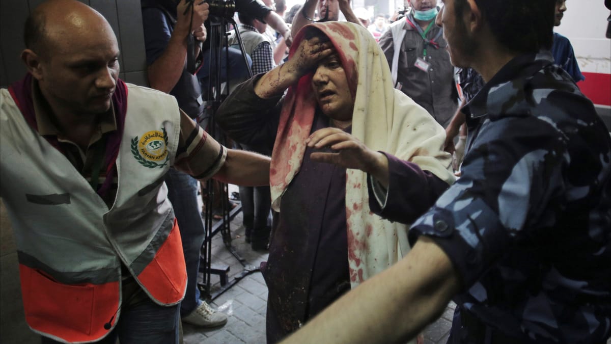 مقتل 20 فلسطينيا في قصف على نقطة مساعدات