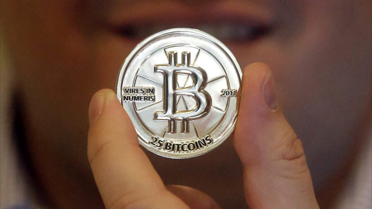 لأول مرة.. بيتكوين يكسر حاجز 120 ألف دولار
