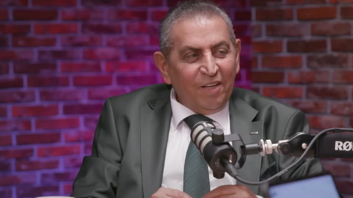 وفاة كريم العراقي أشهر شعراء القصيدة الشعبية