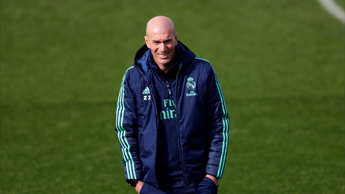 زيدان يعود إلى ريال مدريد