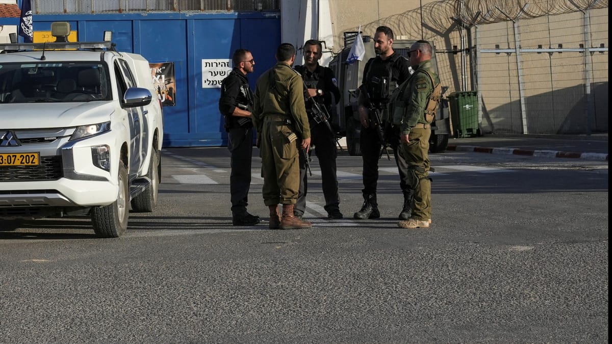 وثيقة إسرائيلية تعلن حالة الطوارئ في السجون