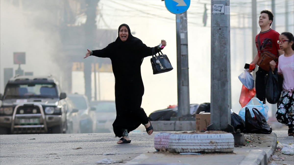 غارة إسرائيلية على مسجد تقتل 21 شخصا في غزة