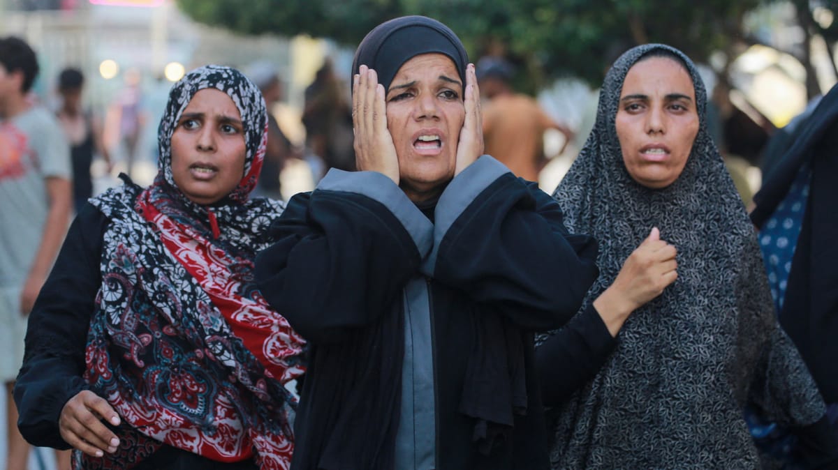 10 قتلى في قصف مدرسة بغزة