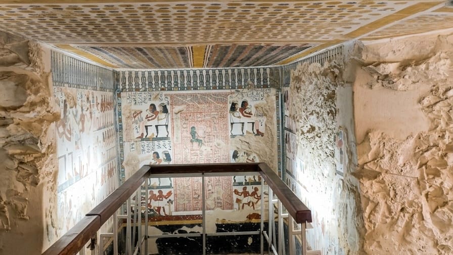 وجها لوجه مع ملوك الفراعنة.. قاعة "الخبيئة" بالأقصر في حلة عالمية