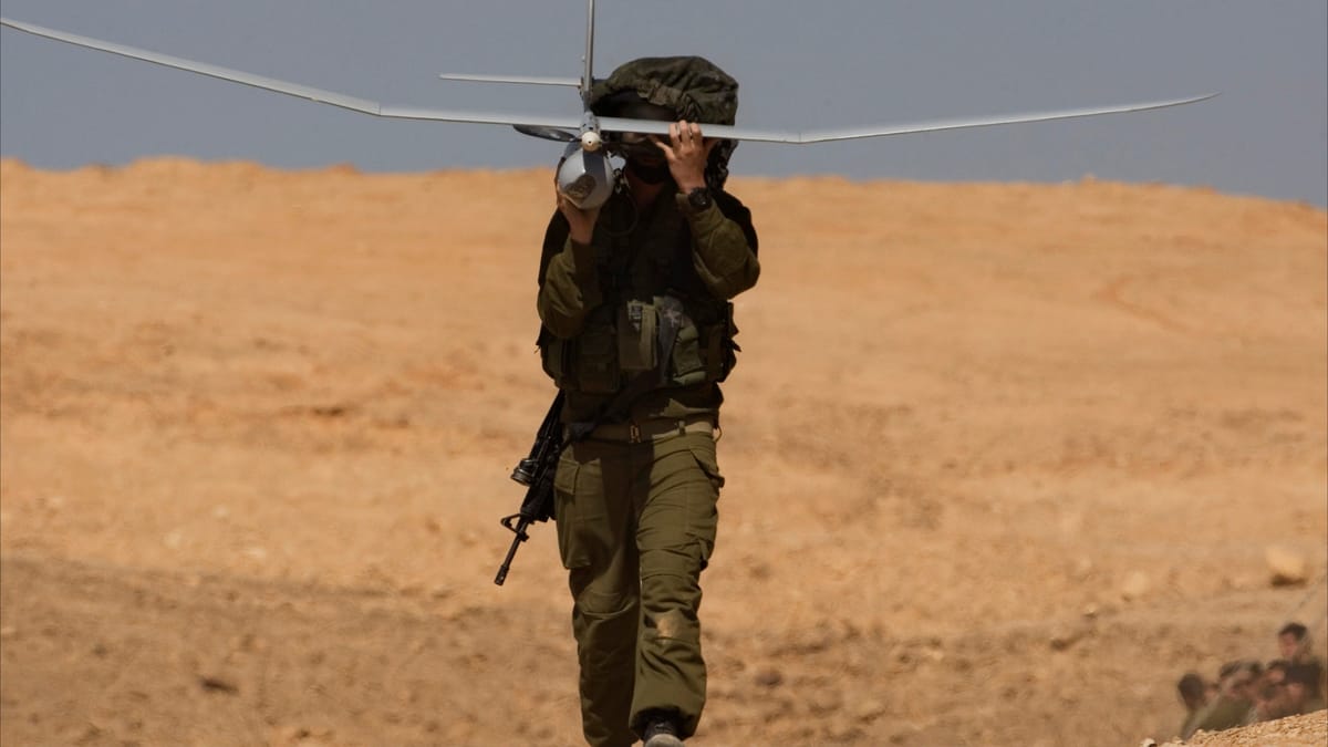 الطيران الإسرائيلي يقصف 5 مناطق لحزب الله