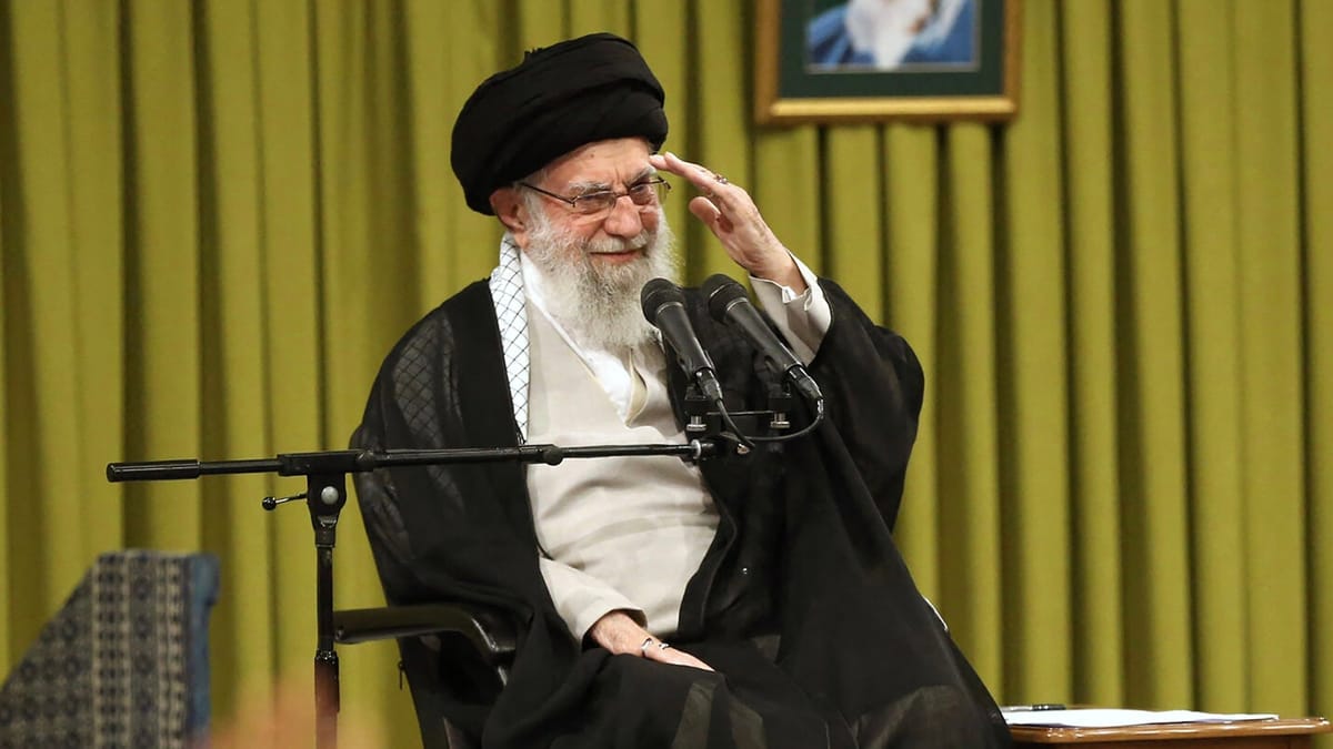 إيران تغازل ترامب: انتخابه فرصة لمراجعة السياسات