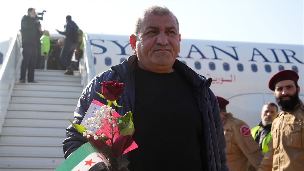 دبلوماسيان سوريان يكشفان لبلينكس ترتيبات جوازات السفر