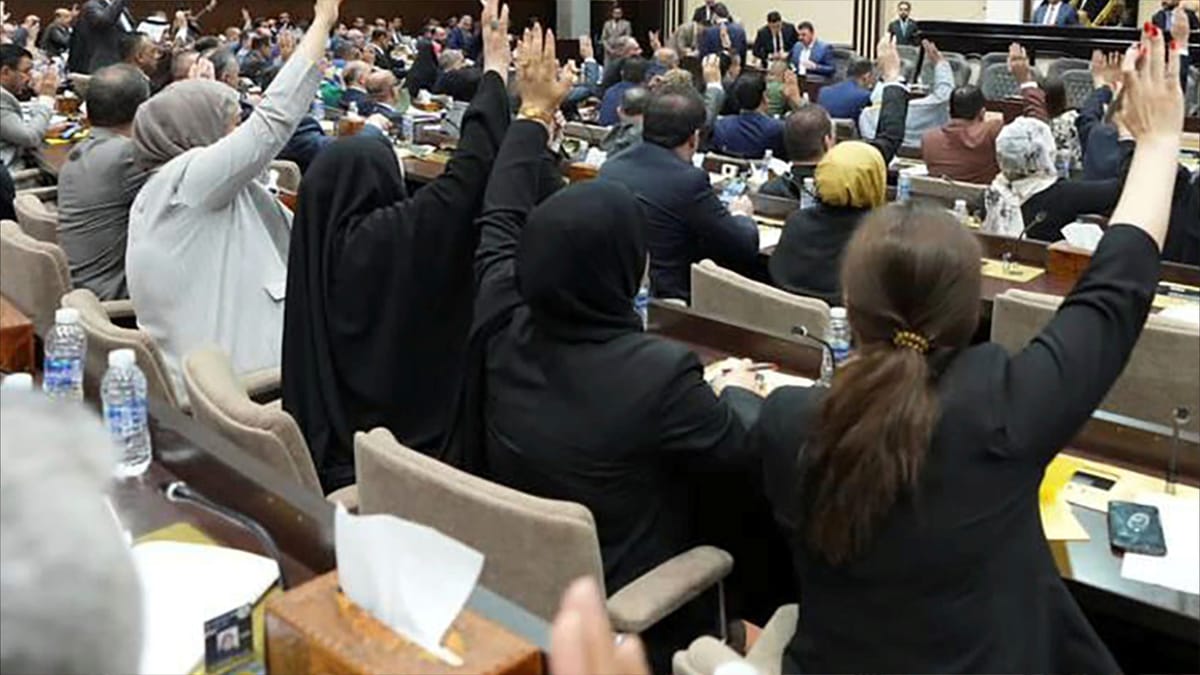 البرلمان العراقي يرفع جلسته بعد "خلافات طائفية"
