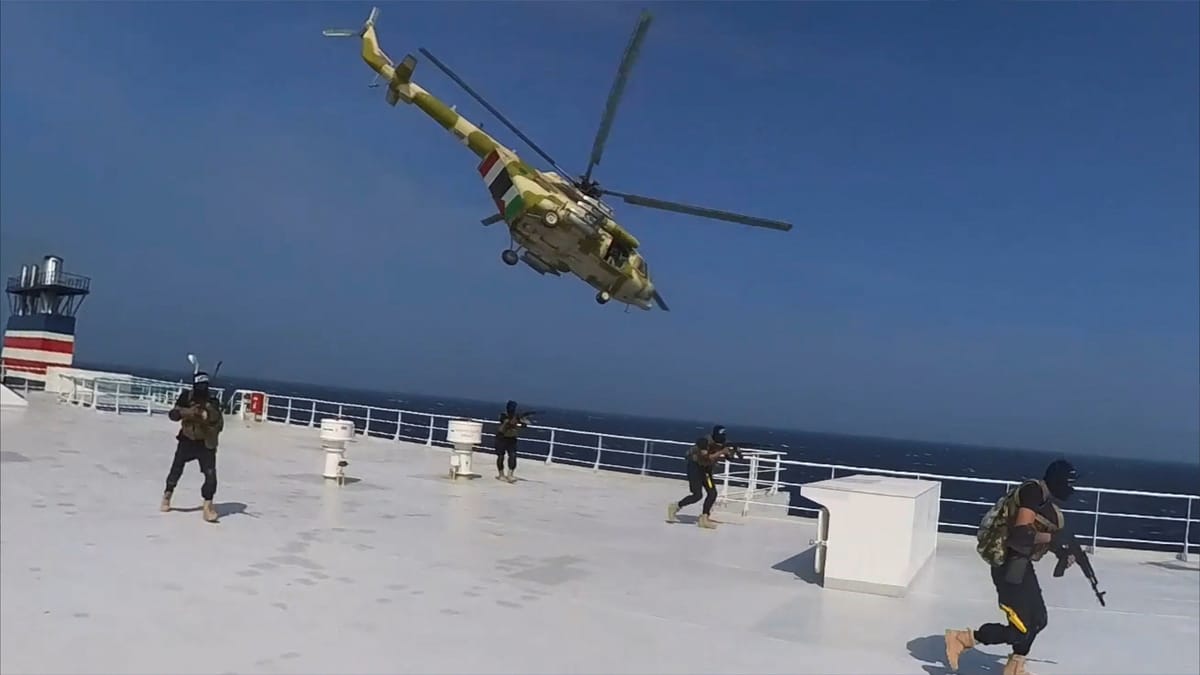 رويترز: إيران وحزب الله يوجّهان هجمات البحر الأحمر