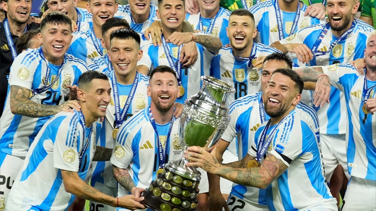 أغنية عنصرية تشعل نزاعا "فرنسيا أرجنتينيا" في الفيفا