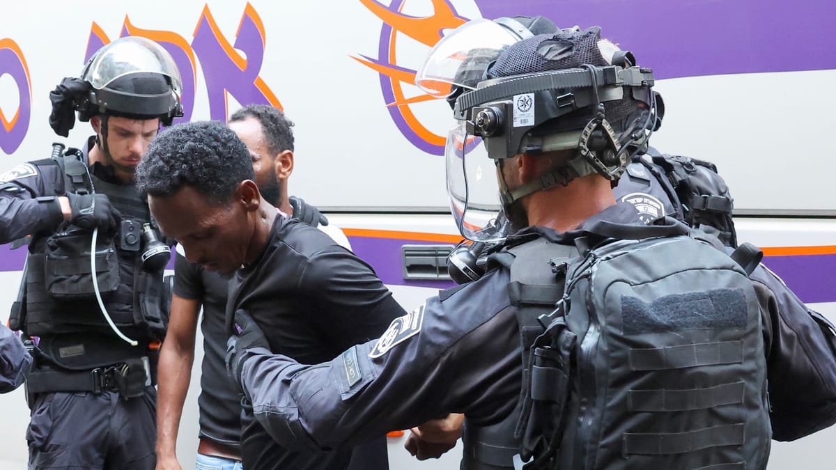 بين السجن والترحيل.. ما لا تعرفه عن أفارقة إسرائيل