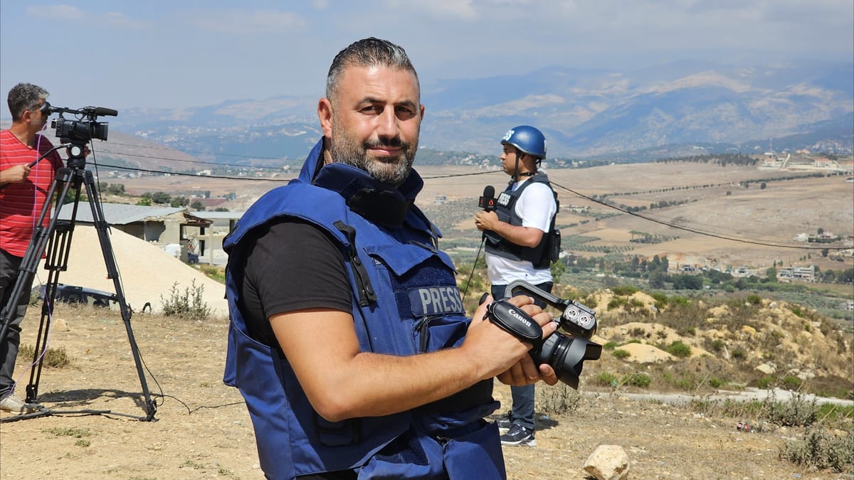 صورة للقصف.. هكذا يعيش صحافيو لبنان "حربا مصغرة"