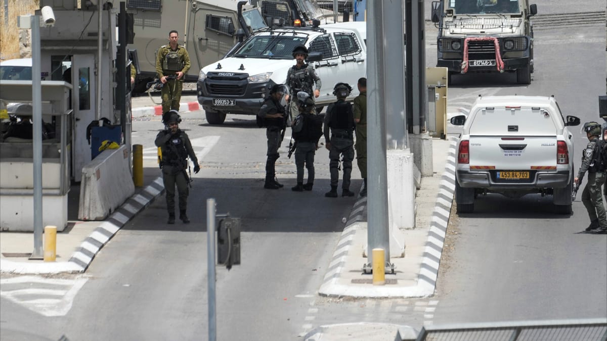 فلسطيني يطعن مجندة إسرائيلية قرب القدس