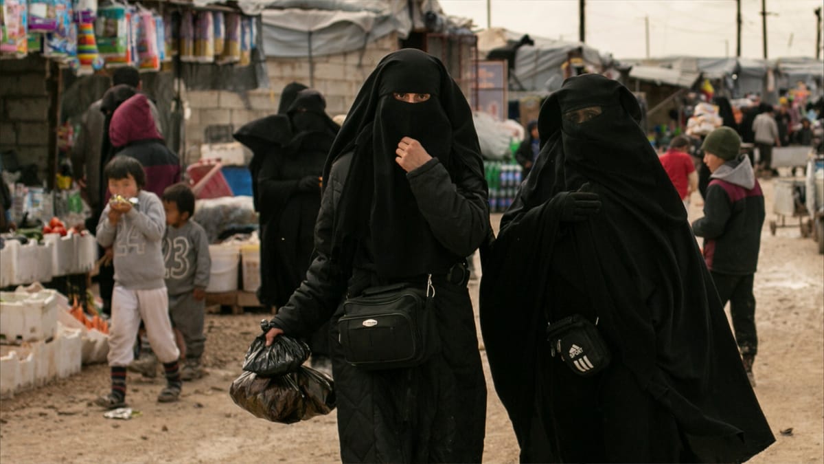 محاكمة امرأة كندية بتهمة الإرهاب بعد إعادتها من سوريا