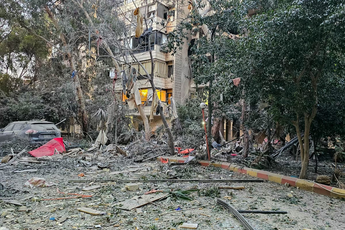 إسرائيل تستهدف رأس استخبارات حزب الله وتهدد أمينه العام