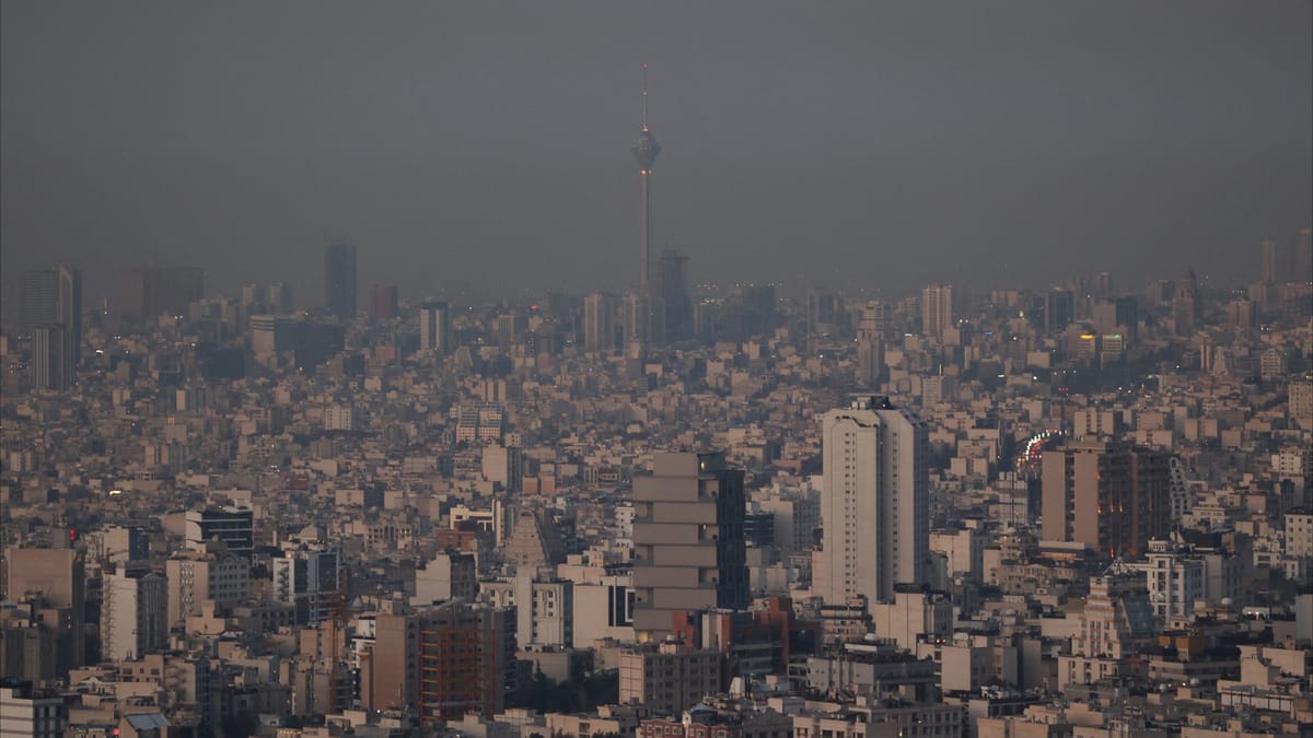 ما بعد الضربة.. إسرائيل تحذر وأميركا تنصح إيران