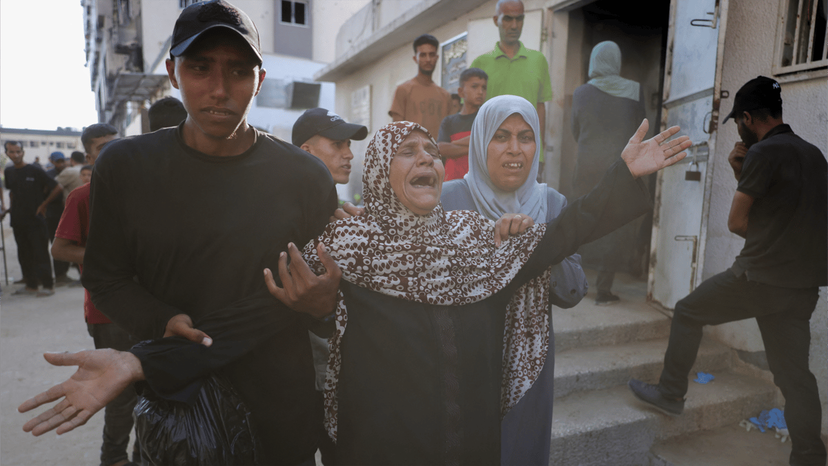 القاهرة الإخبارية: محادثات غزة تُستأنف ومساعدات دخلت