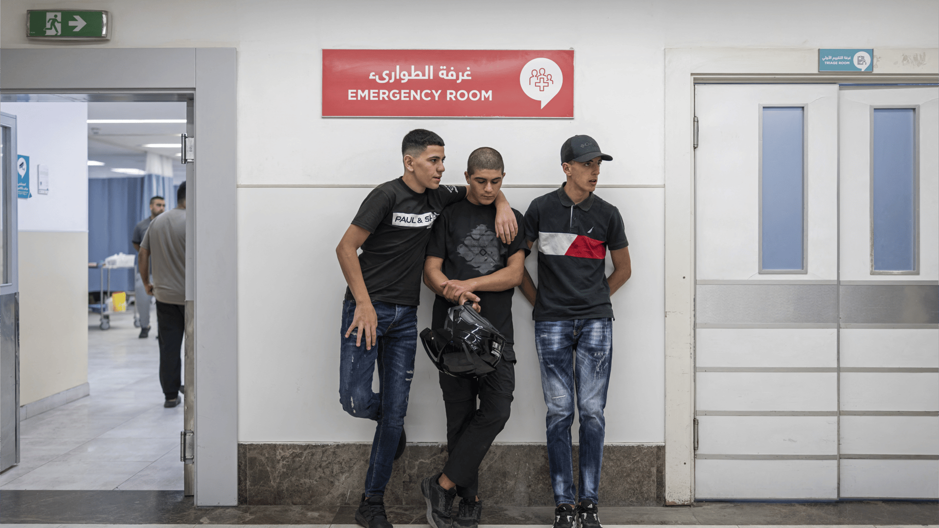 أدوية مفقودة ورواتب متوقفة.. الحرب تخنق صحة الفلسطينيين بالضفة
