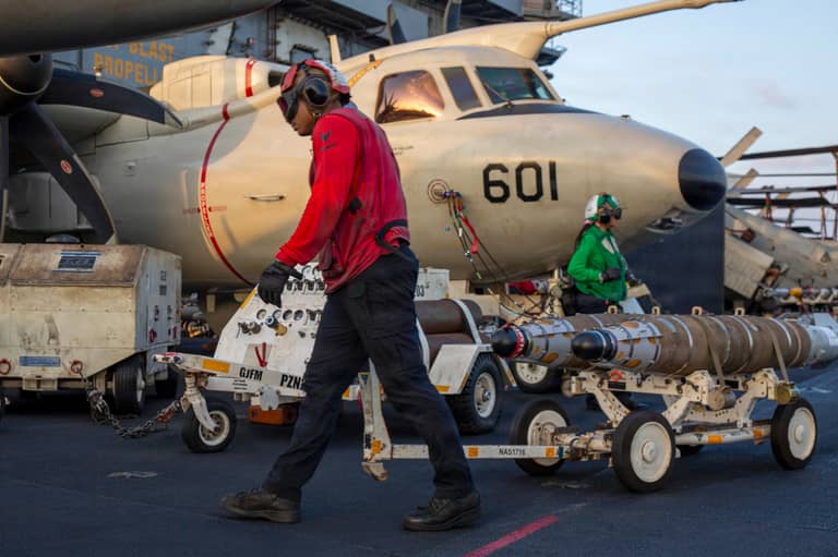 الحصار الأميركي يجبر إيران على فتح مضيق هرمز؟