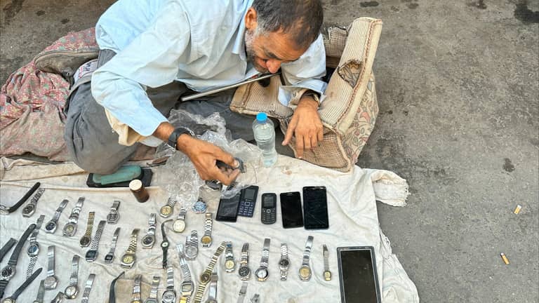 "سوق الجمعة".. حيلة مصرية في وجه الغلاء
