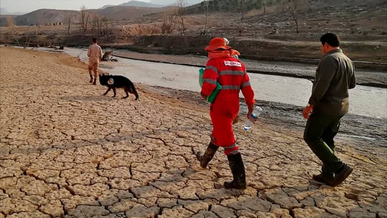 إيران تحث سكانها على توفير المياه خوفا من "حالة الجفاف"